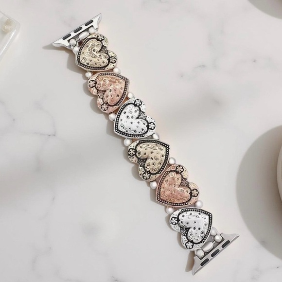 Heart-Shaped Carved Pattern Elastic Chain for Apple Watch 38MM 40MM 41MM - Picture 1 of 4